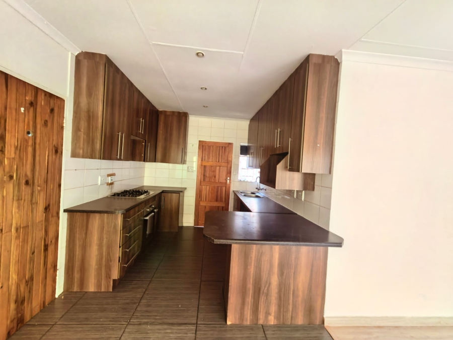 3 Bedroom Property for Sale in Safari Gardens North West